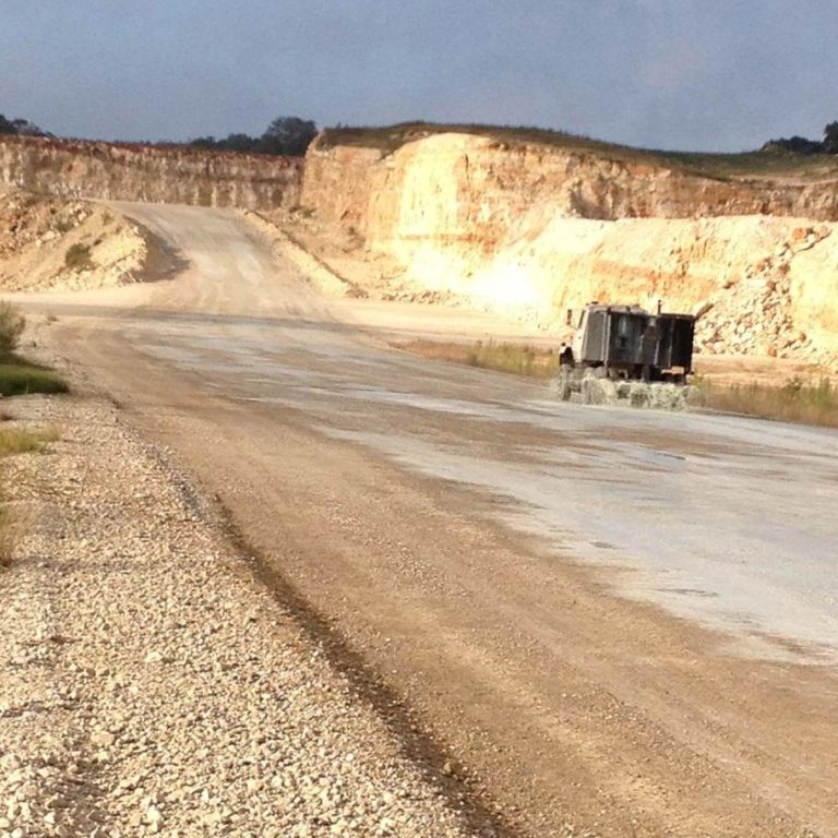 Stabilisation d'une route avec la solution Magic Sols